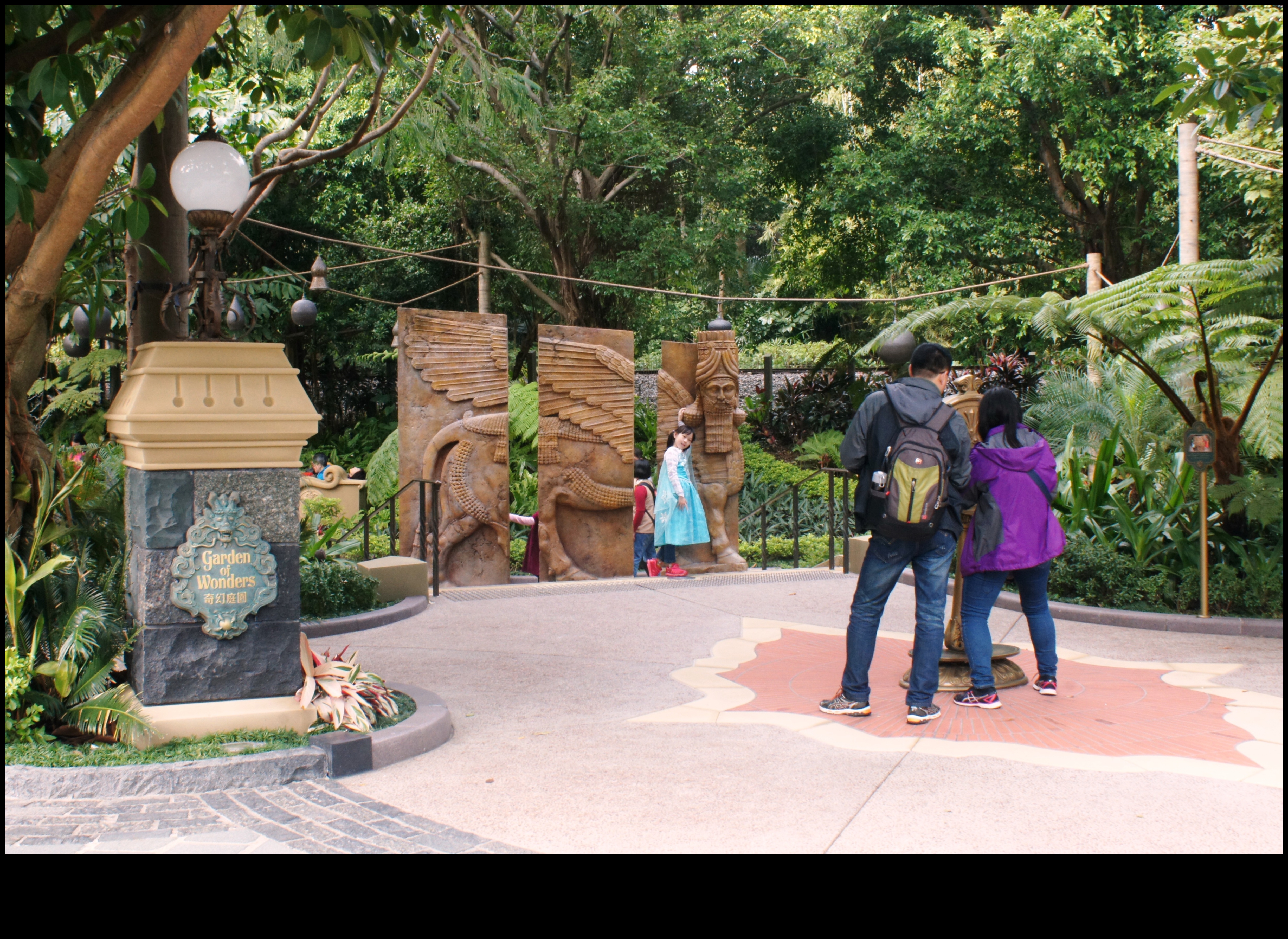 Frumusețe botanică: grădini pline de plante exotice