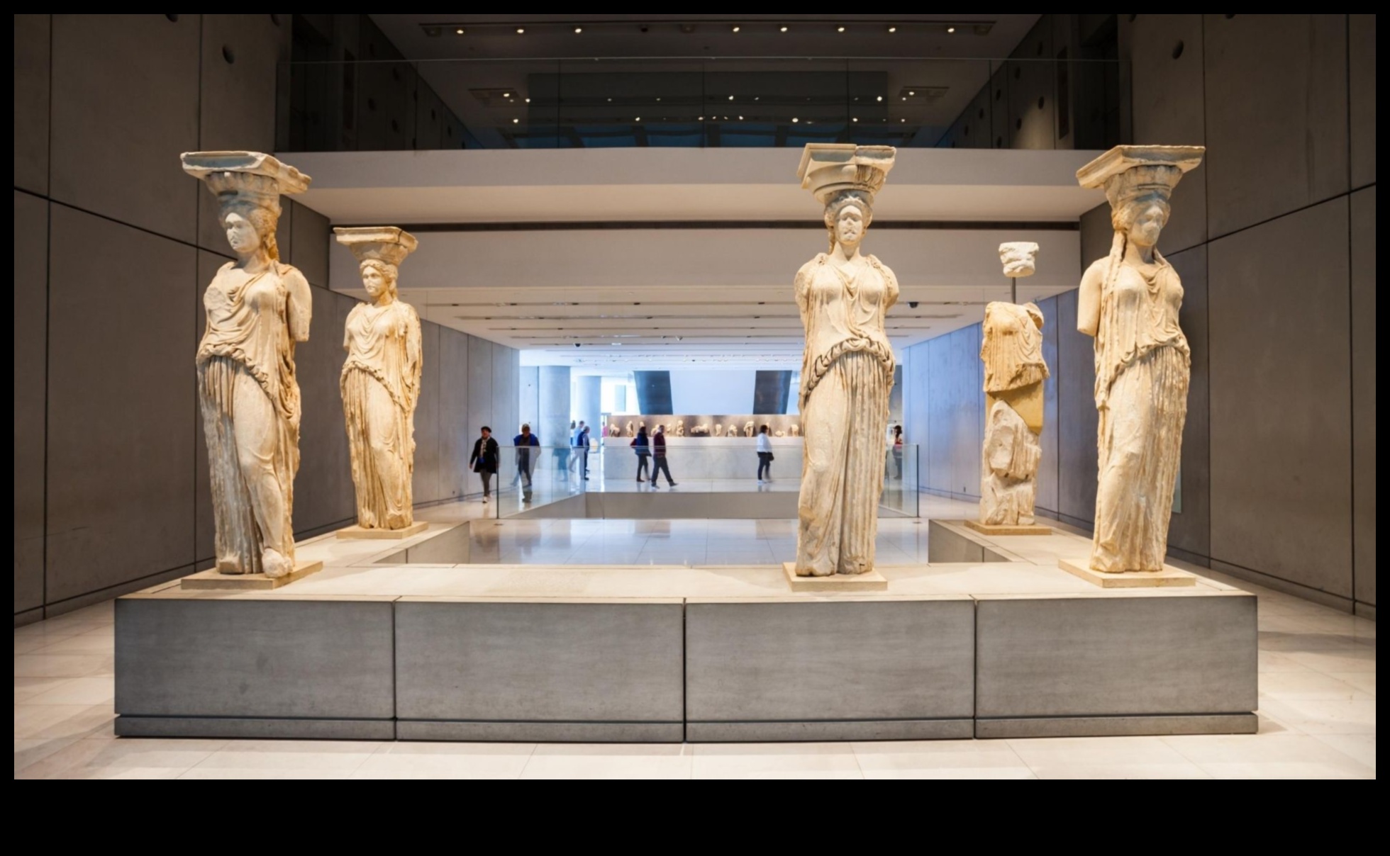 Splendori ale trecutului: retrăirea triumfurilor artistice antice